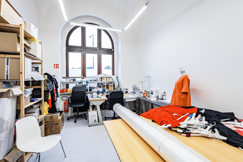 Pronájem obchodních prostor 286 m², Praha 7 - Holešovice