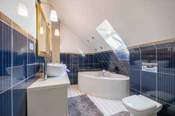 Prodej domu 750 m², Řehlovice