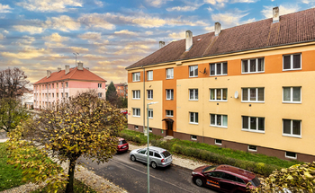 Výhled z bytu - Prodej bytu 2+1 v osobním vlastnictví 55 m², Duchcov