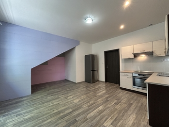 Pronájem bytu 2+kk v osobním vlastnictví 75 m², Milovice
