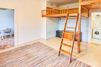 Prodej bytu 1+1 v osobním vlastnictví 44 m², Praha 4 - Nusle