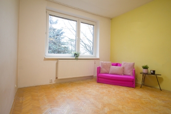 dětský pokoj - Prodej bytu 3+1 v osobním vlastnictví 88 m², Uherské Hradiště