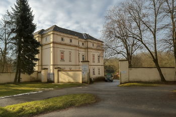 Pronájem domu 23953 m², Slaný