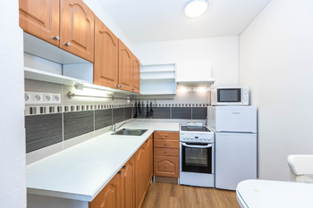 Pronájem bytu 1+kk v osobním vlastnictví 32 m², Praha 10 - Petrovice