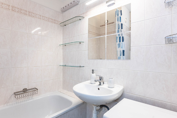 Pronájem bytu 1+kk v osobním vlastnictví 32 m², Praha 10 - Petrovice