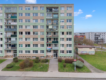 Vchod - Prodej bytu 3+kk v osobním vlastnictví 66 m², Praha 4 - Chodov