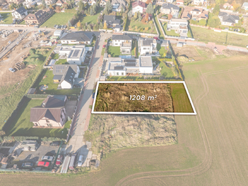 Prodej pozemku 1208 m², Praha 10 - Křeslice