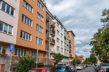 Pronájem bytu 1+1 v osobním vlastnictví 32 m², Praha 6 - Střešovice