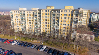 Prodej bytu 3+1 v osobním vlastnictví 65 m², Praha 4 - Háje