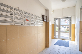 Prodej bytu 3+1 v osobním vlastnictví 65 m², Praha 4 - Háje