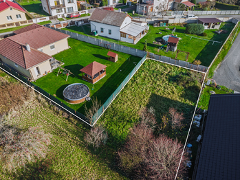 Prodej pozemku 1424 m², Byšice