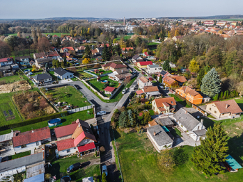 Prodej pozemku 1424 m², Byšice