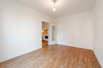 Prodej bytu 2+kk v družstevním vlastnictví 41 m², Praha 5 - Stodůlky