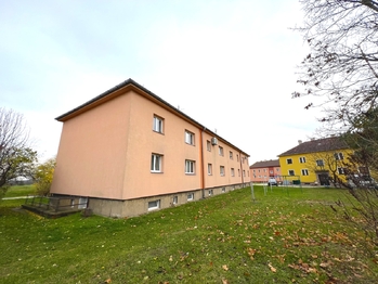 Pronájem bytu 4+1 v osobním vlastnictví 105 m², Milovice