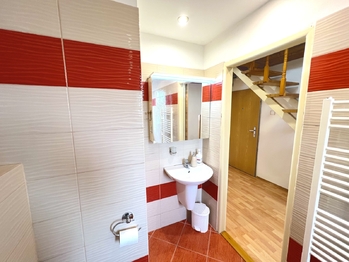 Pronájem bytu 4+1 v osobním vlastnictví 105 m², Milovice