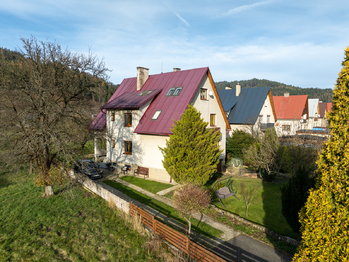 Prodej domu 313 m², Karolinka