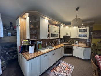 Kuchyn 1.patro - Prodej domu 313 m², Karolinka