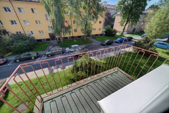 balkon - Prodej bytu 2+1 v osobním vlastnictví 60 m², Kolín