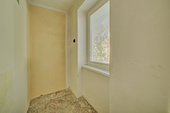 špajz - Prodej bytu 2+1 v osobním vlastnictví 60 m², Kolín