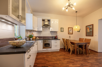 kuchyň - Prodej bytu 2+kk v osobním vlastnictví 86 m², Praha 10 - Dolní Měcholupy