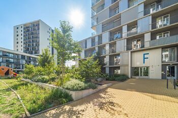 Pronájem bytu 1+kk v osobním vlastnictví 40 m², Praha 4 - Modřany