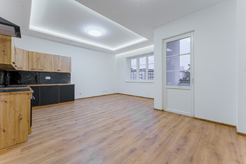 Prodej bytu 2+kk v osobním vlastnictví 52 m², Praha 10 - Vršovice