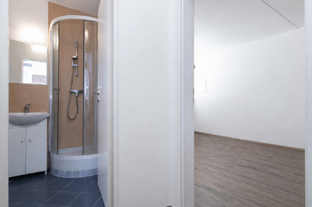 Pronájem bytu 1+1 v osobním vlastnictví 29 m², Praha 8 - Troja