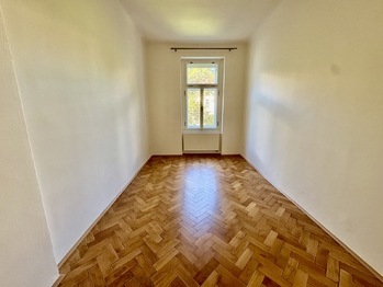 Pokoj 1 vstup - Pronájem bytu 3+1 v osobním vlastnictví 103 m², Praha 3 - Vinohrady