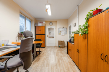 Prodej kancelářských prostor 253 m², Praha 5 - Zbraslav