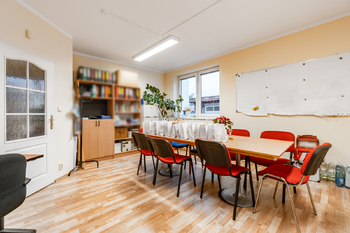 Prodej kancelářských prostor 253 m², Praha 5 - Zbraslav