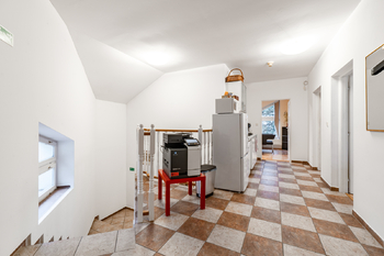 Prodej kancelářských prostor 253 m², Praha 5 - Zbraslav