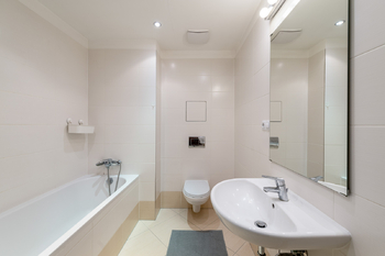 Prodej bytu 2+kk v osobním vlastnictví 58 m², Praha 7 - Holešovice