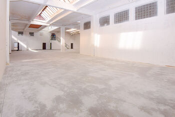 Pronájem výrobních prostor 678 m², Kladno