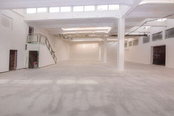 Pronájem výrobních prostor 678 m², Kladno