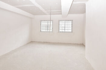 Pronájem výrobních prostor 678 m², Kladno