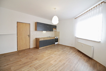 byt č. 3 patro - Prodej domu 172 m², Žatec