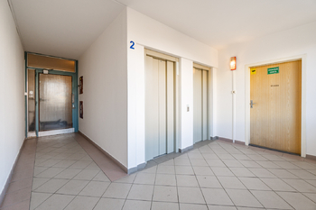 Prodej bytu 3+1 v osobním vlastnictví 85 m², Praha 9 - Černý Most