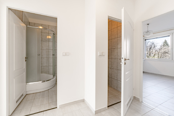 Prodej bytu 3+1 v osobním vlastnictví 85 m², Praha 9 - Černý Most