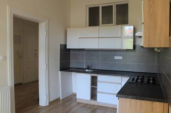 Kuchyně - Pronájem bytu 2+1 v osobním vlastnictví 72 m², Brno