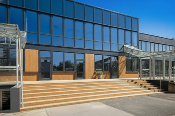 Vizualizace schodiště - Pronájem obchodních prostor 160 m², Kopřivnice