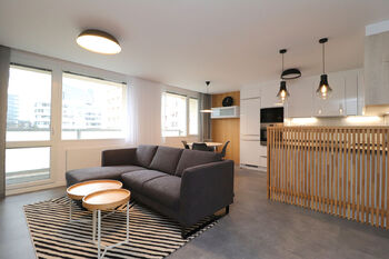 Obývací pokoj + kk - Pronájem bytu 3+kk v osobním vlastnictví 67 m², Praha 4 - Michle