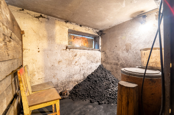 Suterén domu  - Prodej domu 150 m², Městec Králové