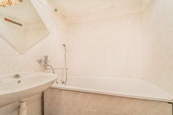 Prodej bytu 2+1 v osobním vlastnictví 53 m², Praha 6 - Břevnov