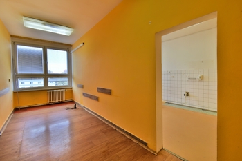 Ordinace 3 - Pronájem kancelářských prostor 23 m², Kopřivnice