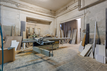 Prodej výrobních prostor 1766 m², Karlovy Vary