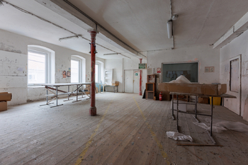 Prodej výrobních prostor 1766 m², Karlovy Vary