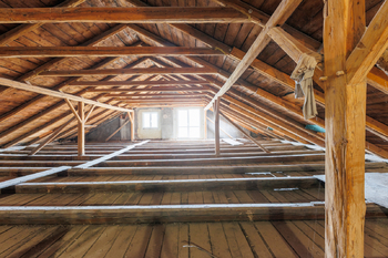 Prodej výrobních prostor 1766 m², Karlovy Vary