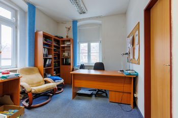 Prodej výrobních prostor 1766 m², Karlovy Vary