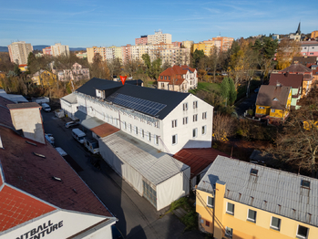 Prodej výrobních prostor 1766 m², Karlovy Vary