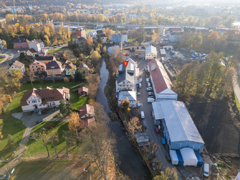 Prodej výrobních prostor 1766 m², Karlovy Vary